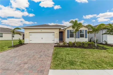 548 Spring Hill Lake Loop, Cape Coral, FL 33993