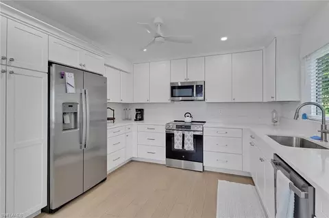 Kitchen - 4160 Crayton Rd #A4, Naples, FL 34103 photo 1 of 3