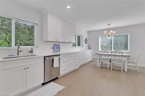 Kitchen - 4160 Crayton Rd #A4, Naples, FL 34103 photo 2 of 3