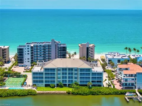 9380 Gulf Shore Dr #101, Naples, FL 34108