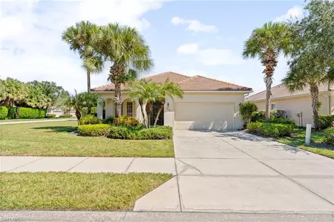 8193 Valiant Dr, Naples, FL 34104