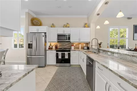 8193 Valiant Dr, Naples, FL 34104 photo 12