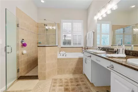 8193 Valiant Dr, Naples, FL 34104 photo 16