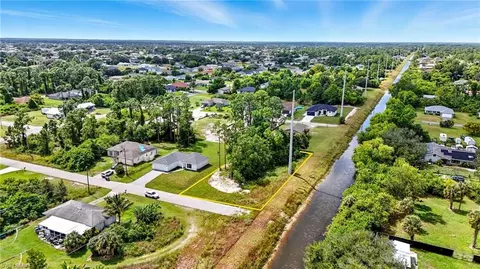 50 Wanda Ave S, Lehigh Acres, FL 33976