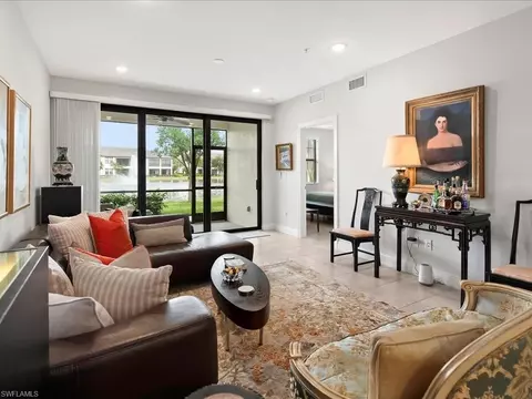 15102 Palmer Lake Cir #105, Naples, FL 34109