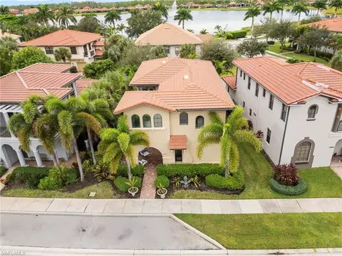 1300 Kendari Ter, Naples, FL 34113