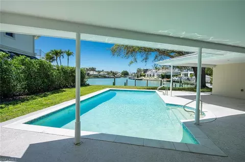 Exterior - 320 Bow Line Dr, Naples, FL 34103 photo 2 of 3