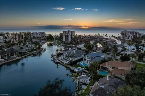 View/Area - 320 Bow Line Dr, Naples, FL 34103 photo 6 of 6