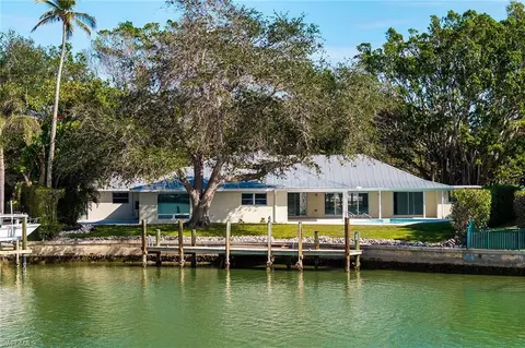 Exterior - 320 Bow Line Dr, Naples, FL 34103 photo 3 of 3