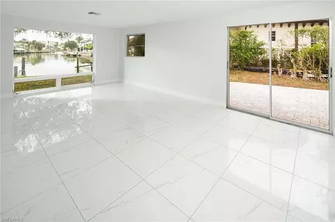 Living - 320 Bow Line Dr, Naples, FL 34103 photo 3 of 5
