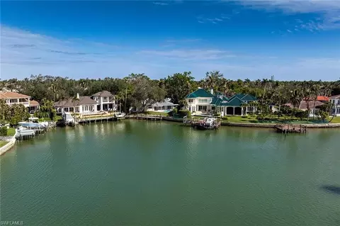 View/Area - 320 Bow Line Dr, Naples, FL 34103 photo 3 of 6
