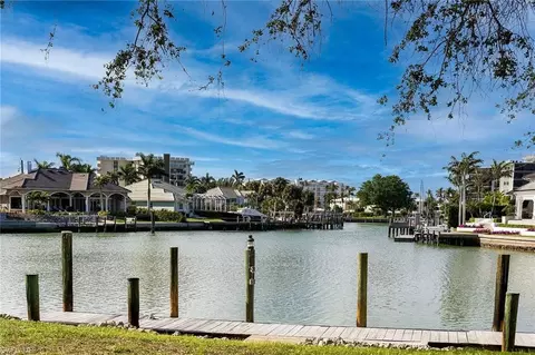 View/Area - 320 Bow Line Dr, Naples, FL 34103 photo 1 of 6