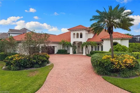 709 Jamestown Ln, Naples, FL 34108