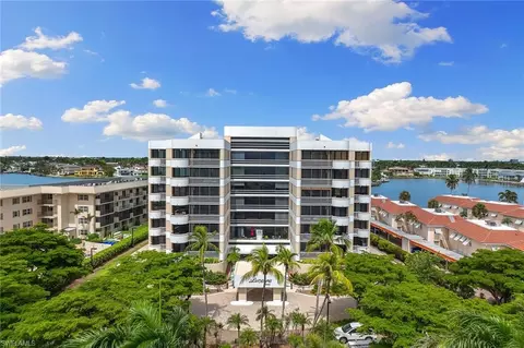 3100 Gulf Shore Blvd N #303, Naples, FL 34103