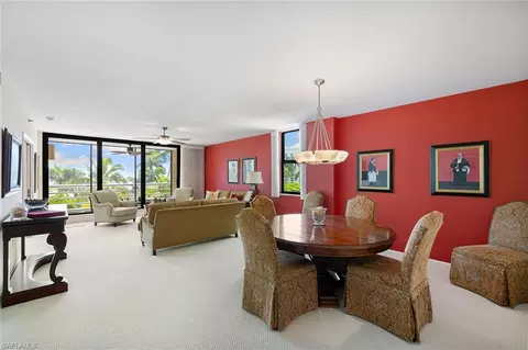 Dining - 3100 Gulf Shore Blvd N #303, Naples, FL 34103 photo 1 of 3