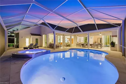 671 Henley Dr, Naples, FL 34104