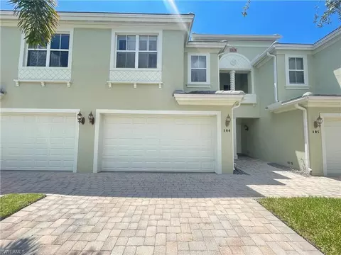 1370 Mariposa Cir #104, Naples, FL 34105