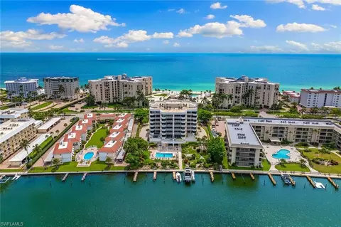 3100 Gulf Shore Blvd N #403, Naples, FL 34103