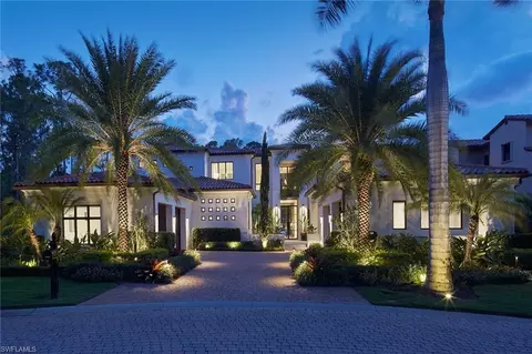 16945 Sud Cortile Ct, Naples, FL 34110