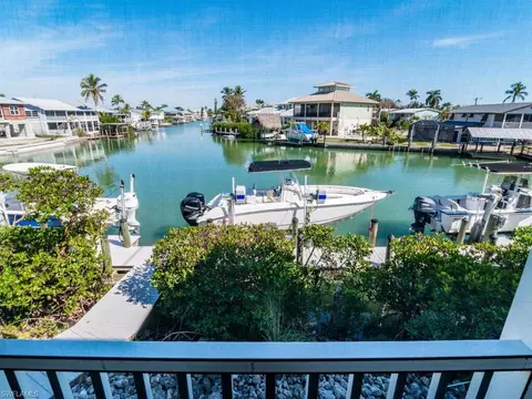 366 Angler Dr #1602, Goodland, FL 34140