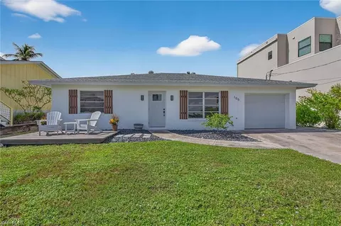 106 Pago Pago Dr W, Naples, FL 34113
