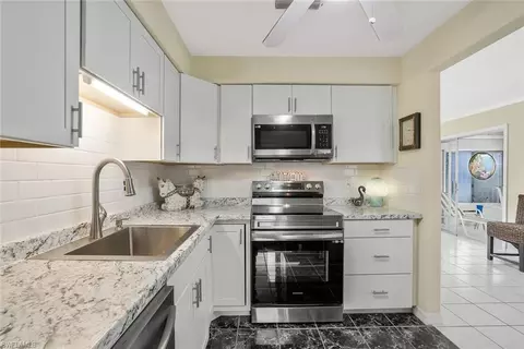 9 Hackney Ln #A34, Naples, FL 34112