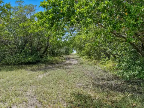 Keewaydin, Naples, FL 34113 photo 7