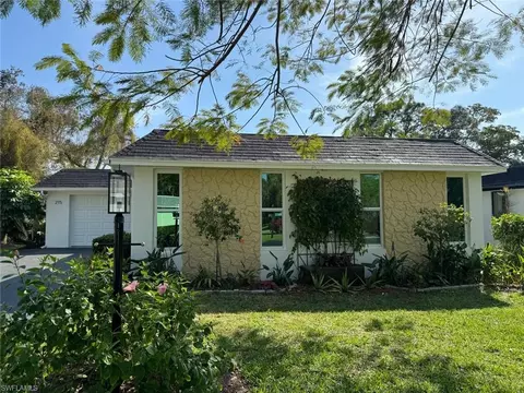 215 Lanchester Ct #44, Naples, FL 34112