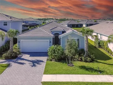 2314 Avocado Ln, Naples, FL 34120