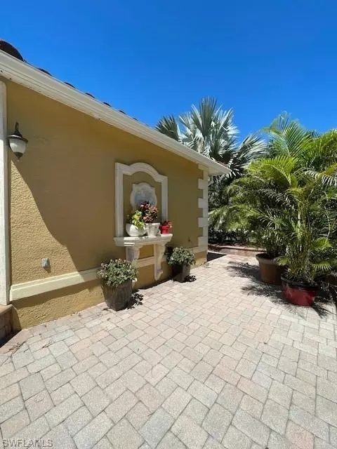 4873 Southern Breeze Dr, Naples, FL 34114 photo 11