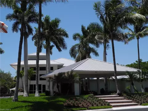 Exterior - 445 Cove Tower Dr #1702, Naples, FL 34110 photo 12 of 13