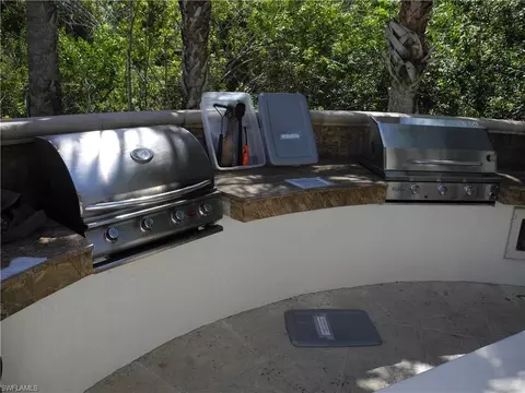 Kitchen - 445 Cove Tower Dr #1702, Naples, FL 34110 photo 6 of 6