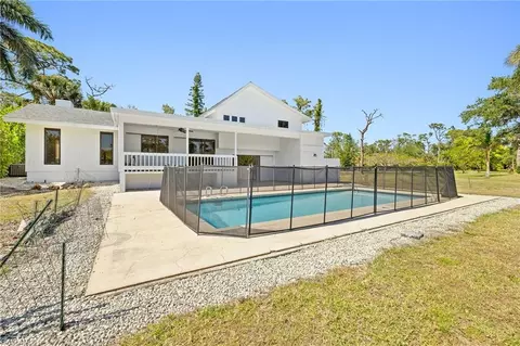 3714 Liberty Sq, Fort Myers, FL 33908