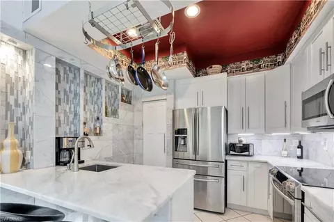 15063 Sterling Oaks Dr, Naples, FL 34110