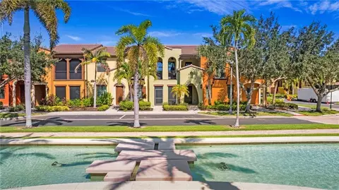 9073 Rialto St #6002, Naples, FL 34113