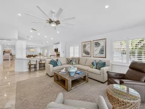 8212 Saratoga Dr #103, Naples, FL 34113