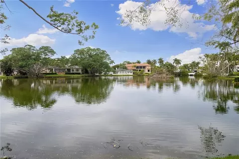 2550 Lantern Ln, Naples, FL 34102 photo 3