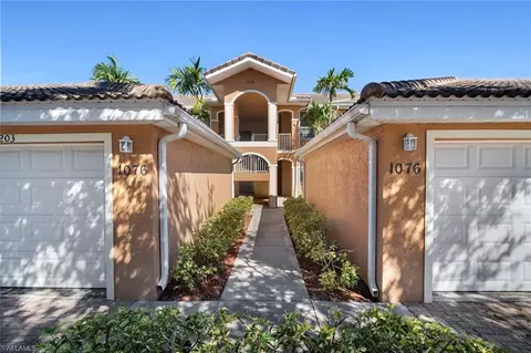 1076 Winding Pines Cir #202, Cape Coral, FL 33909
