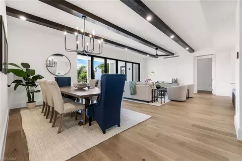 1130 3rd Ave S #211, Naples, FL 34102