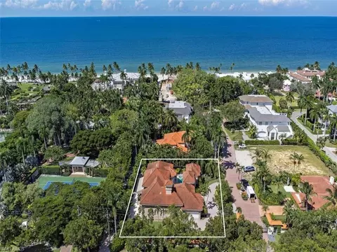 View/Area - 2080 Gordon Dr, Naples, FL 34102 photo 2 of 2