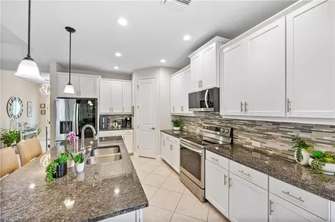 3585 Canopy Cir, Naples, FL 34120 photo 25