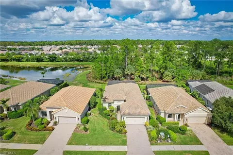 3585 Canopy Cir, Naples, FL 34120 photo 4