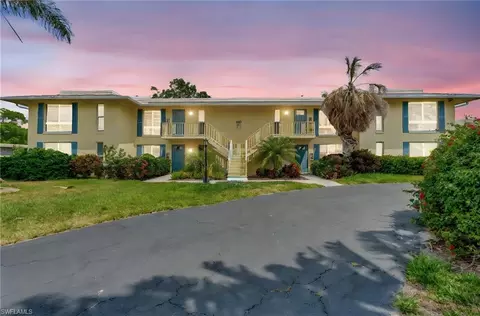300 Palm Dr #402, Naples, FL 34112