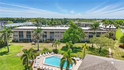 5451 Rattlesnake Hamm Rd #D-305, Naples, FL 34113
