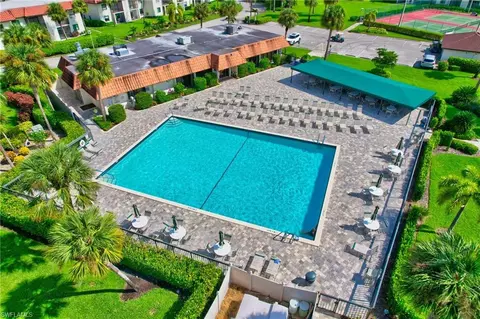 4372 27th Ct SW #109, Naples, FL 34116