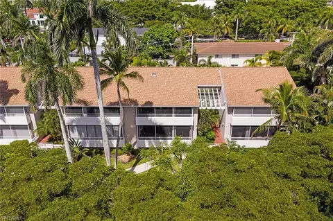 927 8th Ave S #927, Naples, FL 34102