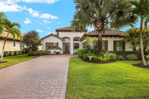 12454 Lockford Ln, Naples, FL 34120