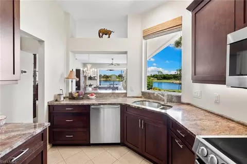 2153 Paget Cir, Naples, FL 34112 photo 10
