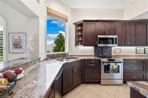 2153 Paget Cir, Naples, FL 34112 photo 8
