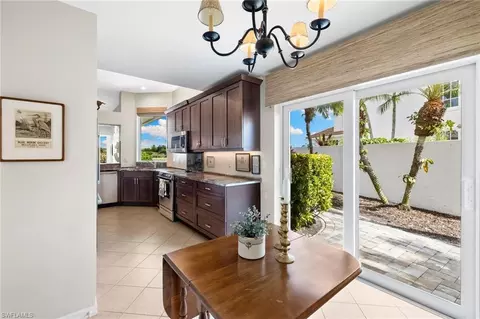2153 Paget Cir, Naples, FL 34112 photo 9